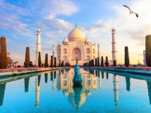 Taj Mahal Sunrise View Agra Uttar Pradesh India 300x225
